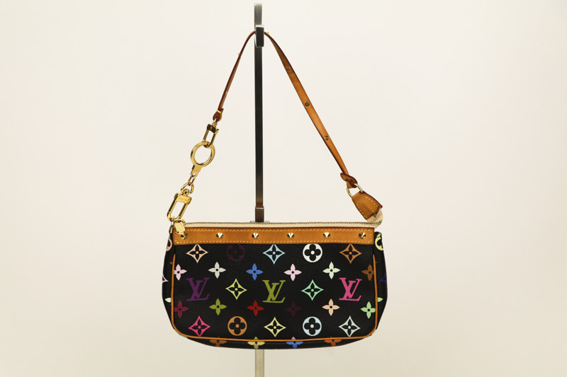 Louis Vuitton Pochette Accessoire Black Labelswitch